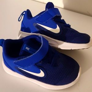 Nike Downshifter 9 Sneakers